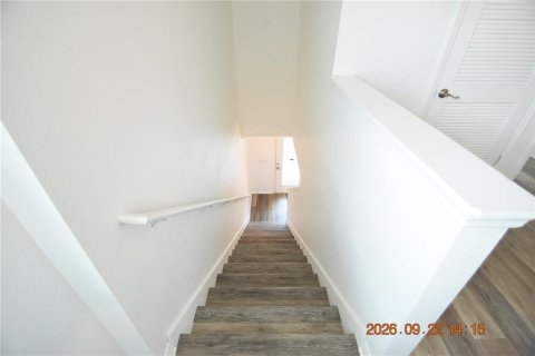 Villa ou maison à louer à Wesley Chapel, Floride: 5 chambres, 227.33 m2 № 2385792 - photo 21