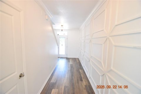 Villa ou maison à louer à Wesley Chapel, Floride: 5 chambres, 227.33 m2 № 2385792 - photo 3