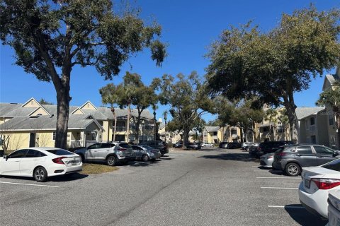 Condo in Orlando, Florida, 1 bedroom  № 1531249 - photo 13