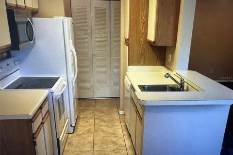 Condo in Orlando, Florida, 1 bedroom  № 1531249 - photo 3