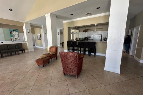 Condo in Orlando, Florida, 1 bedroom  № 1531249 - photo 11