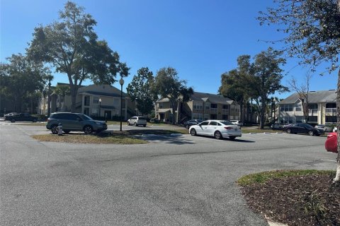 Condo in Orlando, Florida, 1 bedroom  № 1531249 - photo 12