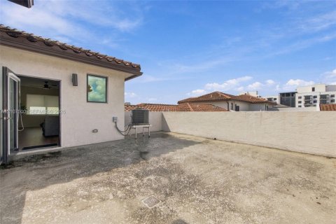 Condo in Doral, Florida, 3 bedrooms № 2424540 - photo 22