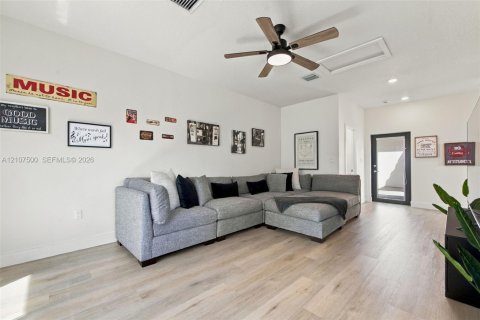 Condo in Doral, Florida, 3 bedrooms № 2424540 - photo 19