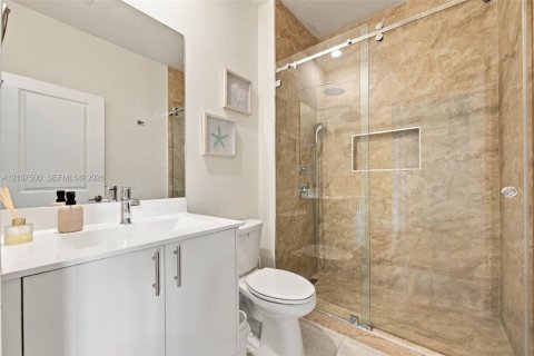 Condo in Doral, Florida, 3 bedrooms № 2424540 - photo 17