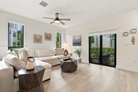 Condo in Doral, Florida, 3 bedrooms № 2424540 - photo 4