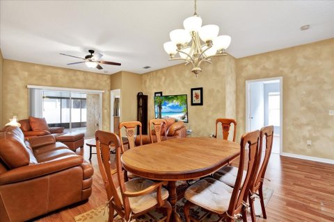 House in Wesley Chapel, Florida 3 bedrooms, 149.29 sq.m. № 1723912 - photo 9