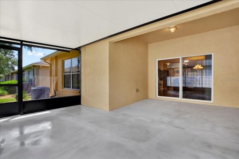 House in Wesley Chapel, Florida 3 bedrooms, 149.29 sq.m. № 1723912 - photo 20