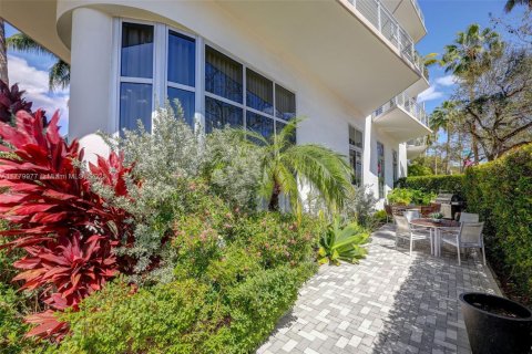 Condominio en venta en Miami Beach, Florida, 4 dormitorios, 314.47 m2 № 1958273 - foto 4