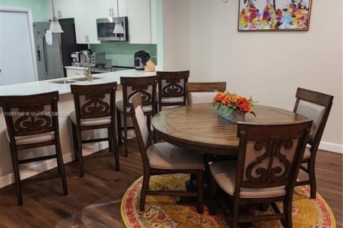 Condo in Plantation, Florida, 1 bedroom  № 1890385 - photo 5