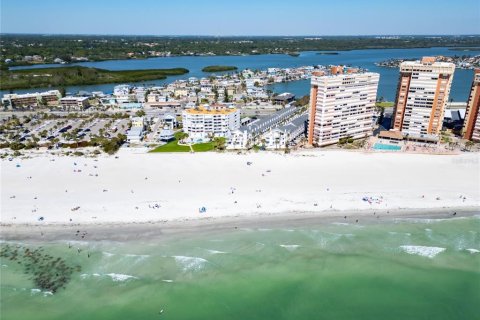 Adosado en venta en Redington Shores, Florida, 2 dormitorios, 114.92 m2 № 1909941 - foto 5