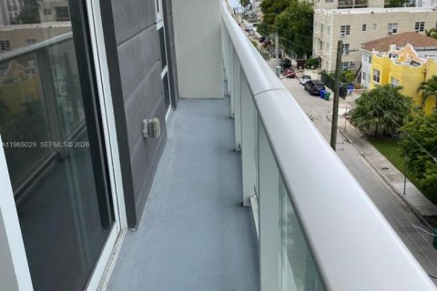 Купить кондоминиум в Майами, Флорида 1 спальня, 52.03м2, № 2026364 - фото 13