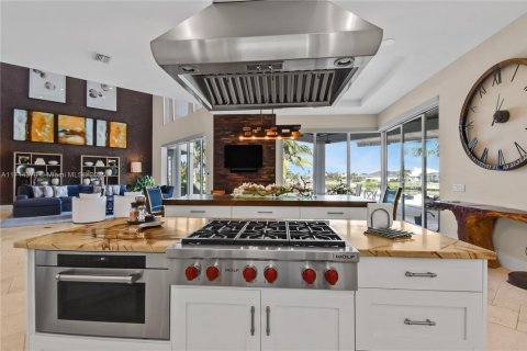 Купить виллу или дом в Кейп-Корал, Флорида 4 спальни, 528.99м2, № 1467006 - фото 16