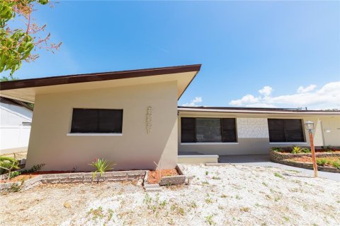 Villa ou maison à vendre à Saint Petersburg, Floride: 3 chambres, 132.39 m2 № 2289832 - photo 11