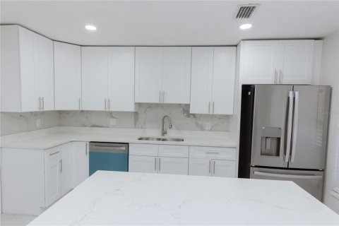 Villa ou maison à vendre à Saint Petersburg, Floride: 3 chambres, 132.39 m2 № 2289832 - photo 29
