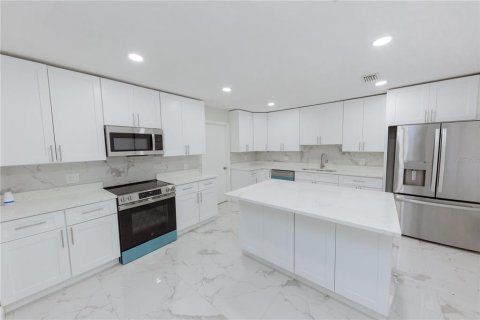 Villa ou maison à vendre à Saint Petersburg, Floride: 3 chambres, 132.39 m2 № 2289832 - photo 14