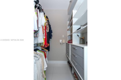 Снять в аренду кондоминиум в Авентура, Флорида 2 спальни, 122.63м2, № 2264583 - фото 19