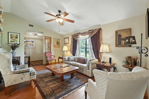 House in Ormond Beach, Florida 3 bedrooms, 166.85 sq.m. № 1909876 - photo 11