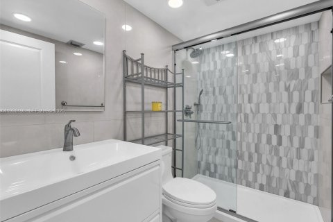 Condominio en venta en Coconut Creek, Florida, 2 dormitorios, 107.49 m2 № 1994399 - foto 20