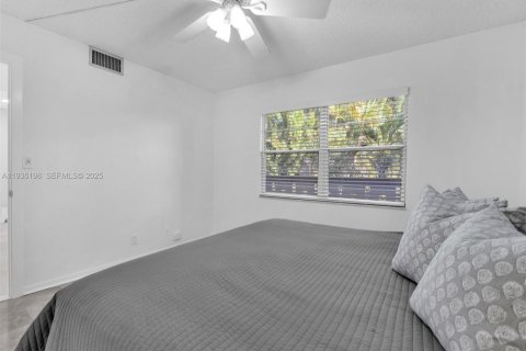 Condominio en venta en Coconut Creek, Florida, 2 dormitorios, 107.49 m2 № 1994399 - foto 21