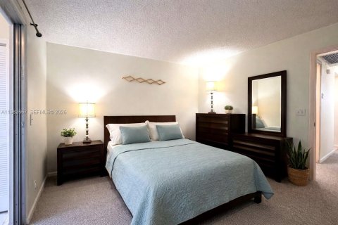 Condominio en venta en Pembroke Pines, Florida, 1 dormitorio, 63.64 m2 № 2049394 - foto 18