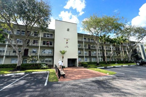 Condo à Pembroke Pines, Floride, 1 chambre  № 2049394
