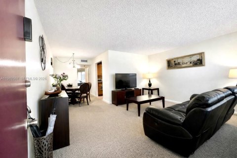 Condominio en venta en Pembroke Pines, Florida, 1 dormitorio, 63.64 m2 № 2049394 - foto 14