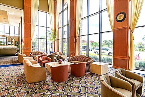 Condominio en venta en Pembroke Pines, Florida, 1 dormitorio, 63.64 m2 № 2049394 - foto 10