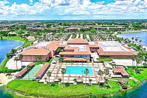 Condominio en venta en Pembroke Pines, Florida, 1 dormitorio, 63.64 m2 № 2049394 - foto 3