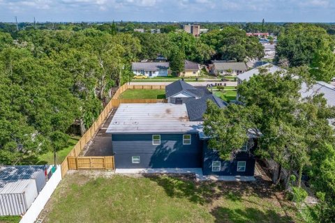 Propiedad comercial en venta en Saint Petersburg, Florida, 10 dormitorios, 466 m2 № 1530538 - foto 6