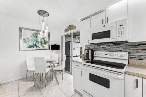 Copropriété à vendre à Delray Beach, Floride: 3 chambres, 133.13 m2 № 2262425 - photo 2