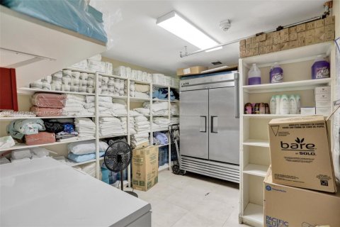 Commercial property in Hollywood, Florida № 1865410 - photo 21