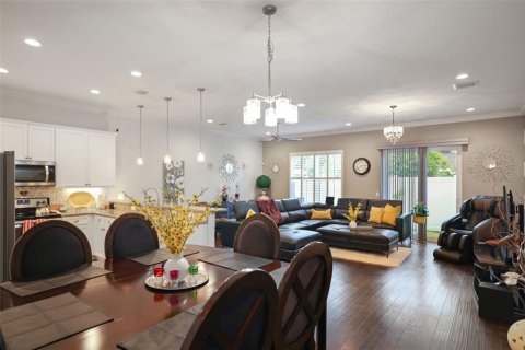Touwnhouse à vendre à Tampa, Floride: 3 chambres, 206.15 m2 № 1912149 - photo 7