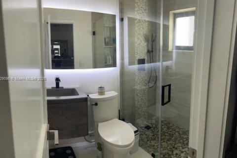 House in Cutler Bay, Florida 3 bedrooms, 89.19 sq.m. № 1800962 - photo 8