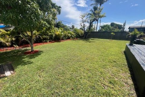 House in Cutler Bay, Florida 3 bedrooms, 89.19 sq.m. № 1800962 - photo 13