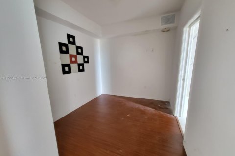 Apartamento en alquiler en Miami, Florida, 2 dormitorios № 1952094 - foto 26