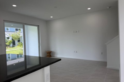 Touwnhouse à louer à Westlake, Floride: 4 chambres, 165.74 m2 № 2181211 - photo 4