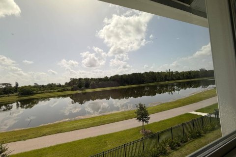 Touwnhouse à louer à Westlake, Floride: 4 chambres, 165.74 m2 № 2181211 - photo 9