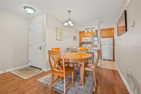Купить кондоминиум в Мадейра - Бич, Флорида 5 комнат, 85.01м2, № 1828583 - фото 8