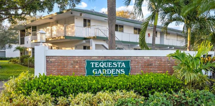 Condo in Tequesta, Florida, 2 bedrooms  № 2175795