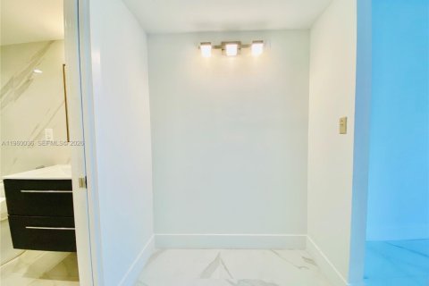 Снять в аренду кондоминиум в Майами-Бич, Флорида 1 спальня, 60.85м2, № 2020286 - фото 13