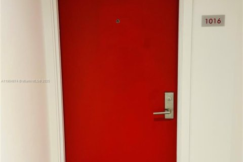 Copropriété à vendre à Miami, Floride: 2 chambres, 94.57 m2 № 1956077 - photo 5