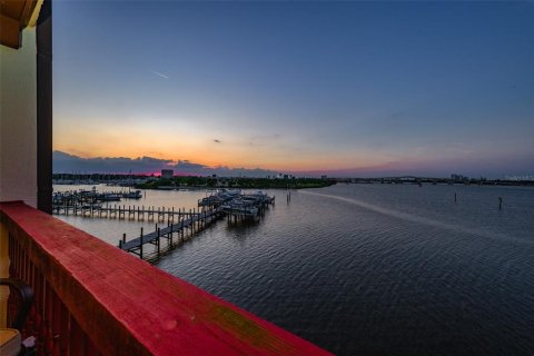 Copropriété à vendre à Daytona Beach, Floride: 2 chambres, 154.03 m2 № 2097622 - photo 25