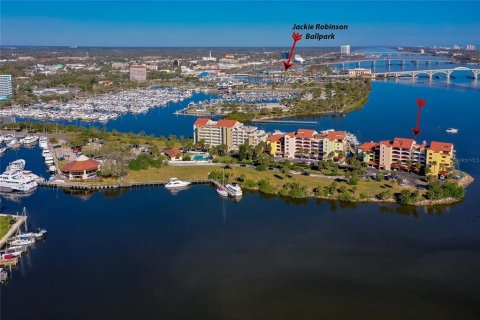 Copropriété à vendre à Daytona Beach, Floride: 2 chambres, 154.03 m2 № 2097622 - photo 9