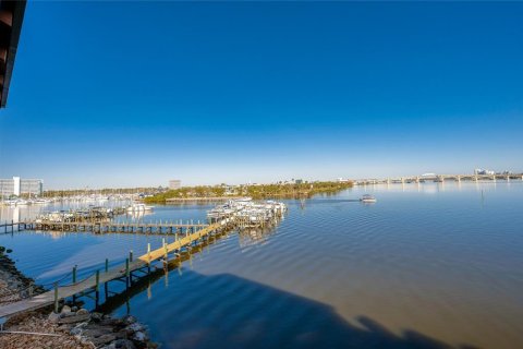 Copropriété à vendre à Daytona Beach, Floride: 2 chambres, 154.03 m2 № 2097622 - photo 12