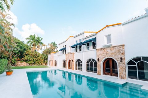 Casa en venta en Coral Gables, Florida, 7 dormitorios, 994.61 m2 № 2154937 - foto 15