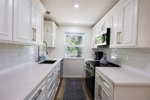 Villa ou maison à vendre à Saint Petersburg, Floride: 3 chambres, 71.35 m2 № 2239253 - photo 14