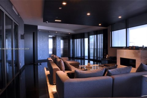 Copropriété à vendre à Sunny Isles Beach, Floride: 4 chambres, 294.59 m2 № 1968712 - photo 2