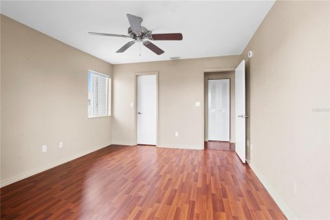Condo in Saint Petersburg, Florida, 1 bedroom  № 2102460 - photo 18