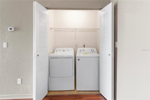 Condo in Saint Petersburg, Florida, 1 bedroom  № 2102460 - photo 30